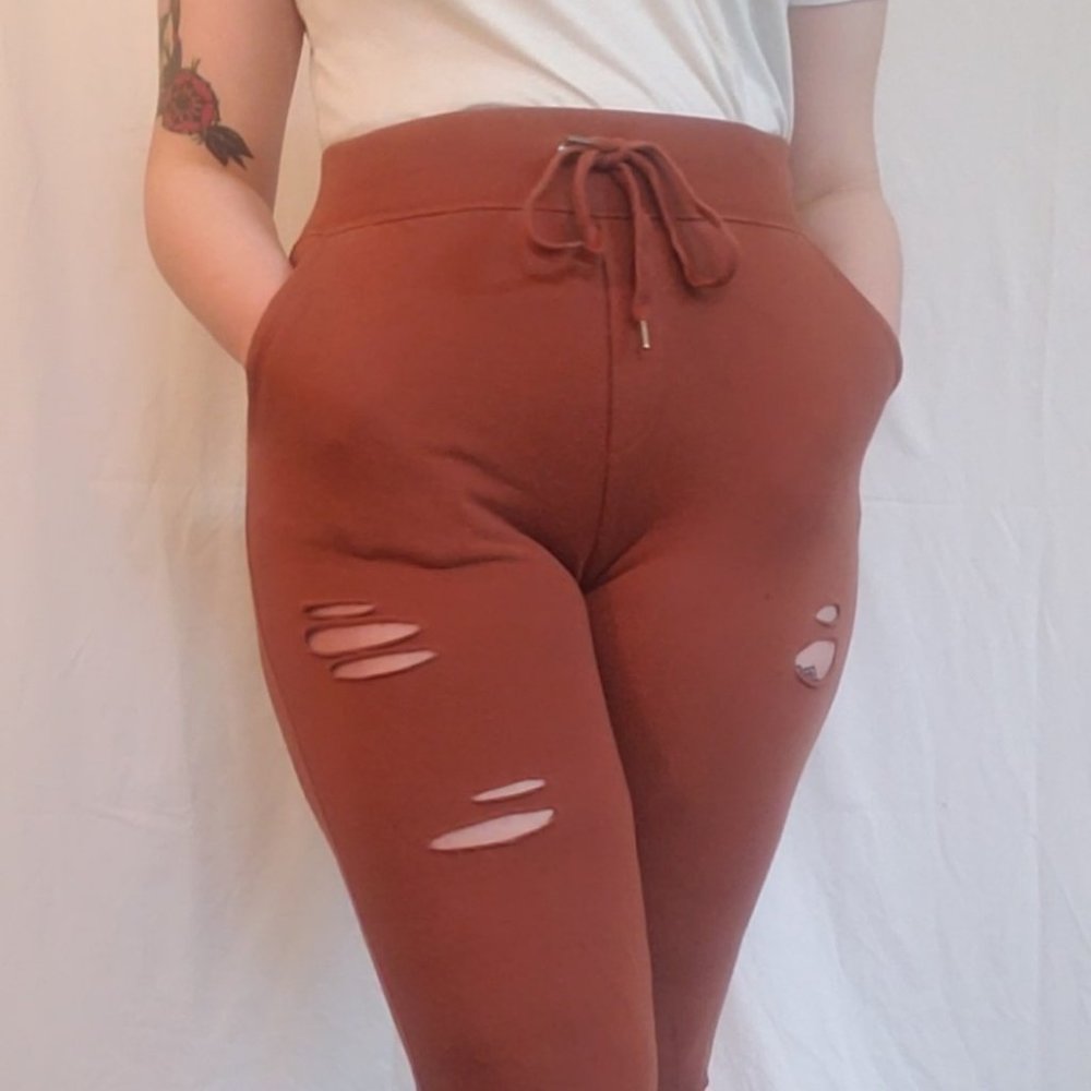 Ripped Rust Aerie Joggers Size Medium